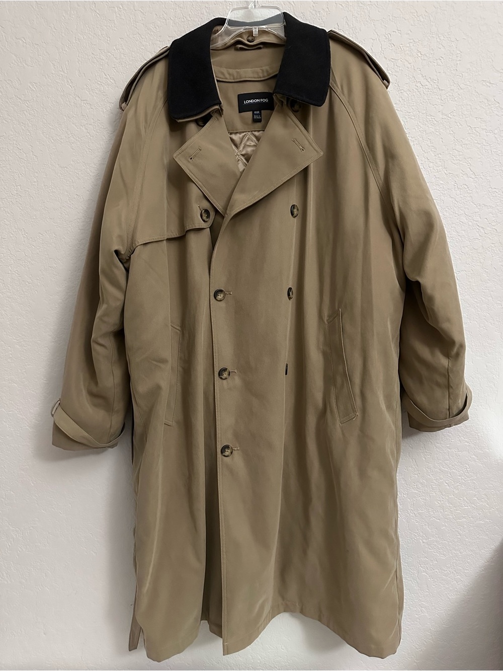 London Fog Men's Classic Fit Iconic Belted Trench Raincoat 48R British Khaki